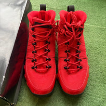 Load image into Gallery viewer, Jordan Chili 9s Size 9.5
