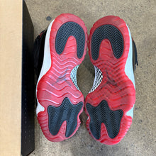 Load image into Gallery viewer, Jordan Bred 11s Size 8
