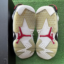 Load image into Gallery viewer, Jordan Carmine 6s Size 8

