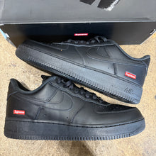 Load image into Gallery viewer, Nike Supreme Air Force 1s Size 10.5
