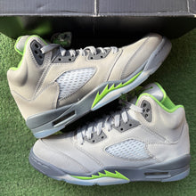 Load image into Gallery viewer, Jordan Green Bean 5s Size 7Y
