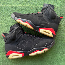 Load image into Gallery viewer, Jordan Infrared 6s Size 9

