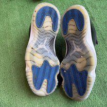 Load image into Gallery viewer, Jordan Space Jam 11 Lows Size 13
