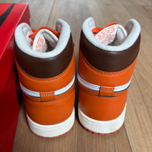 Load image into Gallery viewer, Jordan Starfish 1s Size 10W/8.5M
