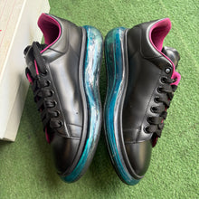 Load image into Gallery viewer, Alexander McQueen Oversized Size 45
