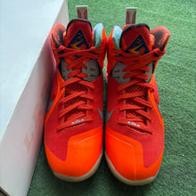 Load image into Gallery viewer, 2012 Nike LeBron Big Bang 9s Size 10
