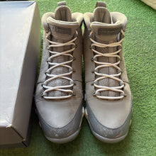 Load image into Gallery viewer, Jordan Cool Grey 9s Size 11
