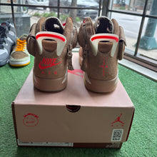 Load image into Gallery viewer, Jordan Travis Scott 6s Size 8
