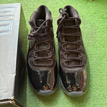 Load image into Gallery viewer, Jordan Cap and Gown 11s Size 12
