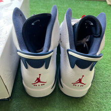 Load image into Gallery viewer, Jordan Olympic 6s Size 12
