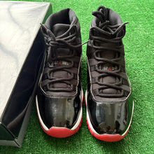 Load image into Gallery viewer, Jordan Bred 11s Size 10
