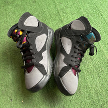 Load image into Gallery viewer, Jordan Bordeaux 7s Size 9.5
