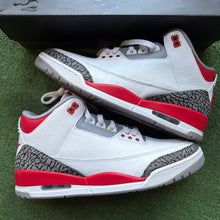 Load image into Gallery viewer, Jordan Fire Red 3s Size 11
