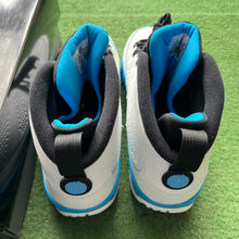 Load image into Gallery viewer, Jordan Powder Blue 9s Size 13
