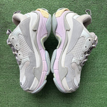 Load image into Gallery viewer, Balenciaga Triple S Size 36
