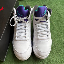 Load image into Gallery viewer, Jordan Grape 5s Size 10.5
