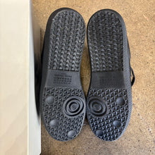 Load image into Gallery viewer, MM Gaits Size 44
