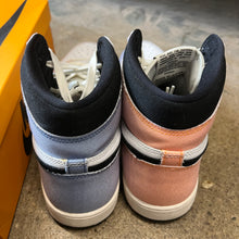 Load image into Gallery viewer, Jordan Skyline 1s Size 13
