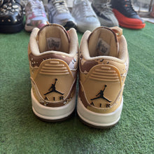 Load image into Gallery viewer, Jordan WNBA Camo 3s Size 10.5W/8.5M
