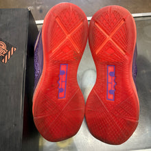 Load image into Gallery viewer, Nike LeBron All Star 10s Size 12
