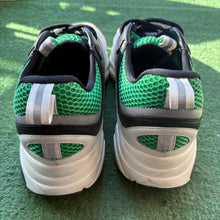 Load image into Gallery viewer, BB22s Size 45
