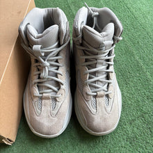 Load image into Gallery viewer, Yeezy Salt DSRT Boots Size 10
