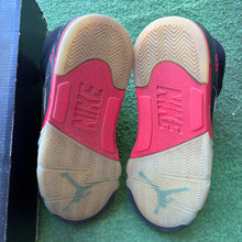 Load image into Gallery viewer, Jordan Top 3 5s Size 10.5
