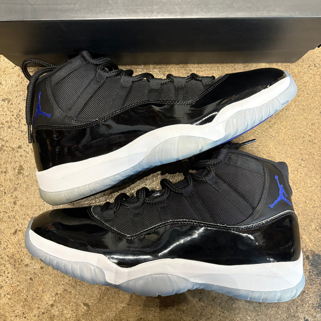 Jordan Space Jam 11s Size 11
