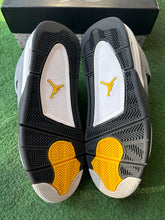 Load image into Gallery viewer, Jordan Cool Grey 4s Size 10.5
