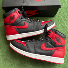 Load image into Gallery viewer, Jordan Homage 1s Size 12
