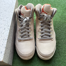 Load image into Gallery viewer, Jordan Craft Light Orewood 5s Size 9
