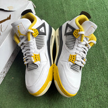 Load image into Gallery viewer, Jordan Vivid Sulfur 4s Size 9.5
