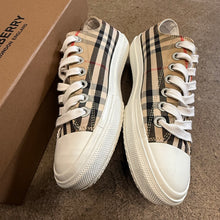 Load image into Gallery viewer, Burberry Larkhall Logo Sneakers Size 37

