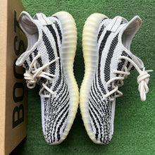 Load image into Gallery viewer, Yeezy Zebra 350 V2s Size 8.5
