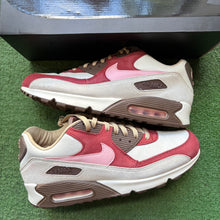 Load image into Gallery viewer, Nike Air Max Bacon 90s Size 11

