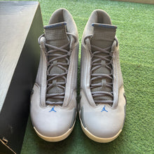 Load image into Gallery viewer, Jordan Wolf Grey 14s Size 12

