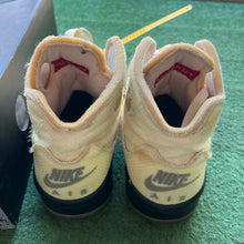 Load image into Gallery viewer, Jordan Off White Sail 5s Size 7
