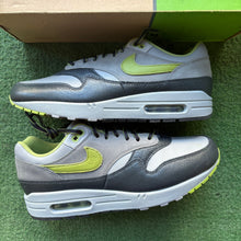 Load image into Gallery viewer, Nike Air Max Huf 1s Size 10.5
