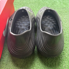 Load image into Gallery viewer, Nike ReactX Rejunen8s Size 8
