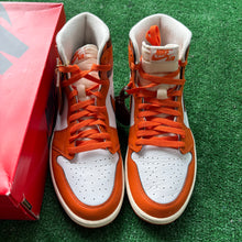 Load image into Gallery viewer, Jordan Starfish 1s Size 12W/10.5M
