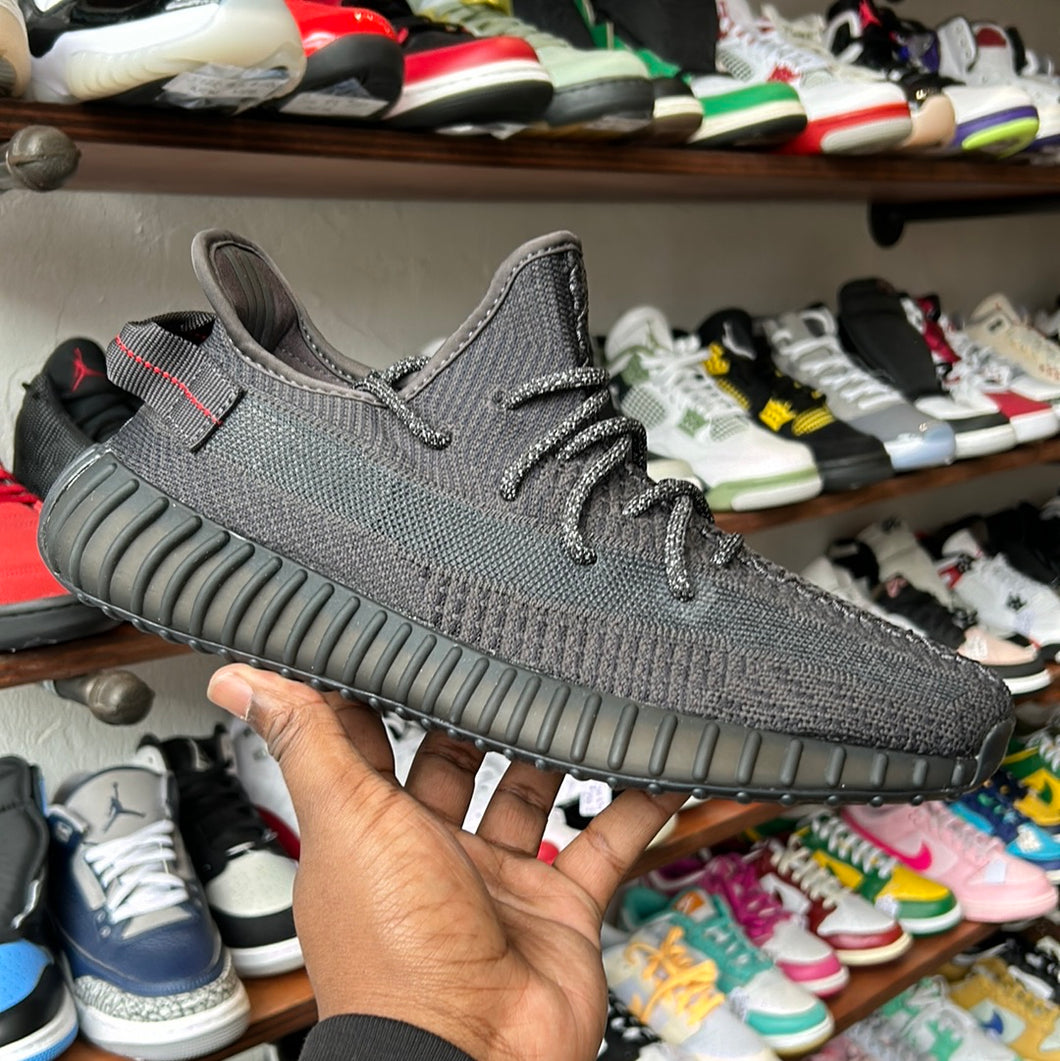 Yeezy Black 350 V2s Size 10