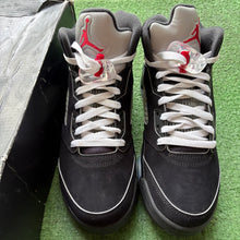 Load image into Gallery viewer, Jordan Reimagined Metallic 5s Size 8
