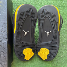 Load image into Gallery viewer, Jordan Thunder 4s Size 7.5
