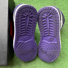 Load image into Gallery viewer, Jordan Court Purple 1s Size 8.5
