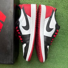 Load image into Gallery viewer, Jordan Black Toe 1 Lows Size 8.5

