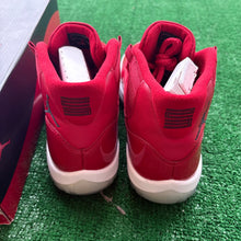 Load image into Gallery viewer, Jordan Win Like 96 11s Size 8
