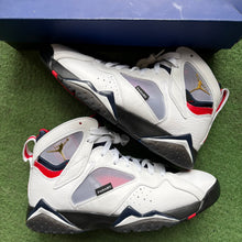 Load image into Gallery viewer, Jordan PSG 7s Size 9
