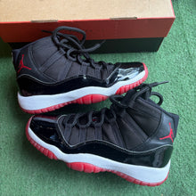 Load image into Gallery viewer, Jordan Bred 11s Size 5Y
