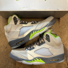 Load image into Gallery viewer, Jordan Green Bean 5s Size 10
