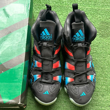 Load image into Gallery viewer, Adidas Crazy 8s Size 10.5
